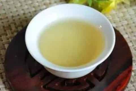 隔夜茶可以浇花吗