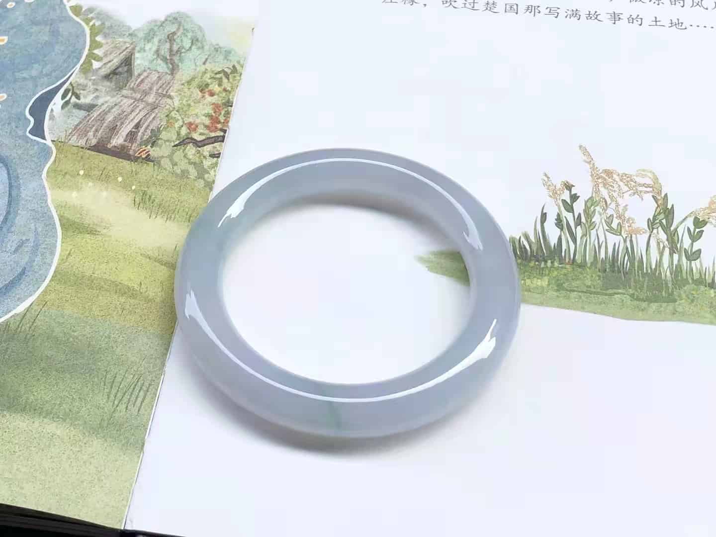 翡翠手镯怎么分辨真假？4招教你快速辨别真假翡翠手镯