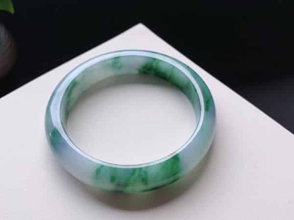 玉手镯哪里可以出售