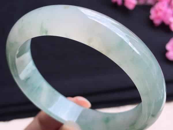 翡翠手镯用水怎么鉴定