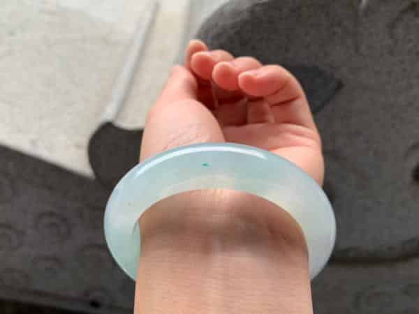 怎样鉴别缅甸玉手镯的真假