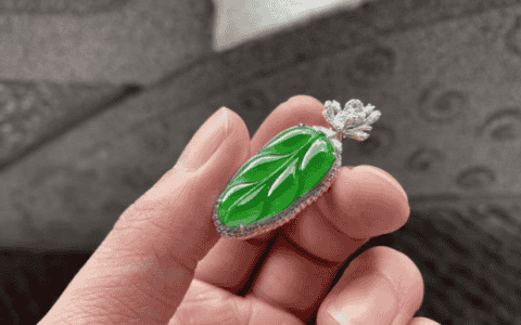 缅甸玉石汗青祖母绿好吗（世界四大名贵宝石之一）