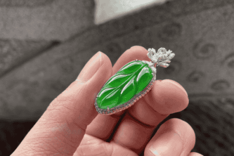 缅甸玉石汗青祖母绿好吗（世界四大名贵宝石之一）
