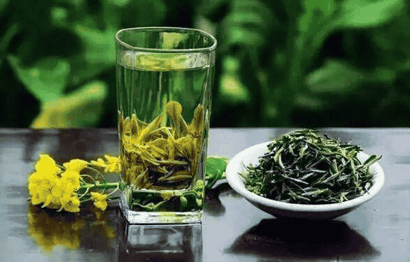 白茶与绿茶的区别