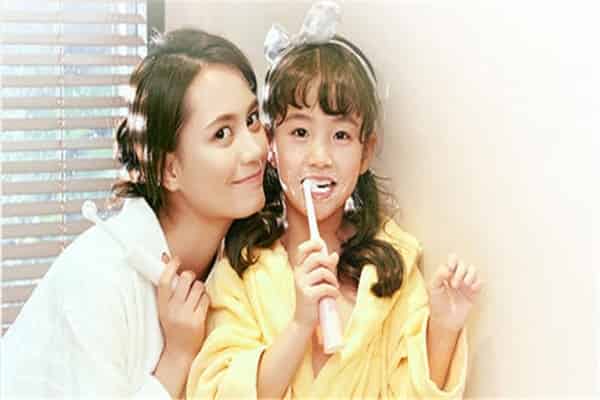 鹿晗代言的牙膏