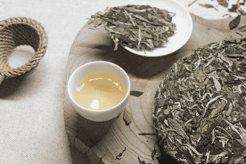 白茶与绿茶的区别
