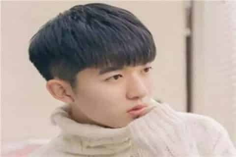 椭圆形脸型男适合什么发型