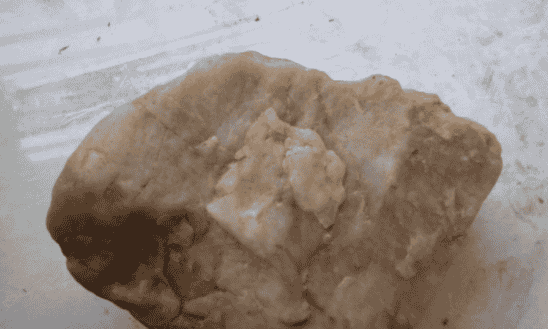 古代石头和玉石有什么区别（石头和玉石的区）