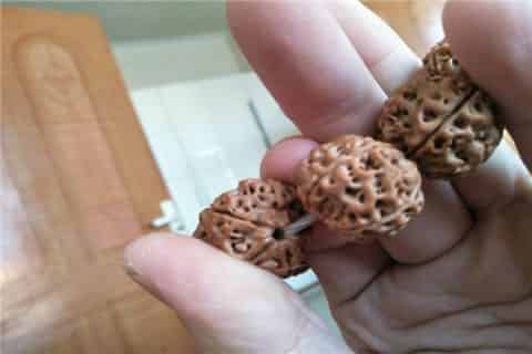 金刚里面的白色怎么刷掉