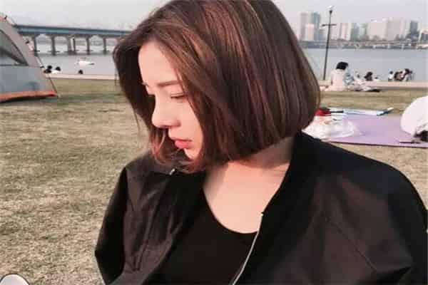 适合脸大的短发发型女
