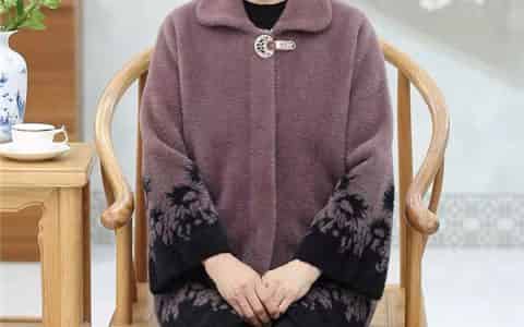 水貂绒的衣服起球吗