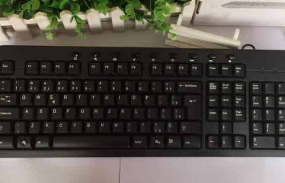 射击游戏键盘什么轴好