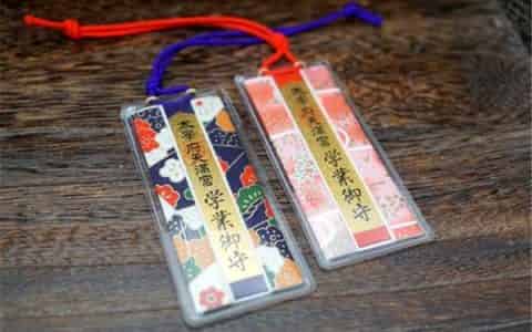 御守佩戴正确方法是什么