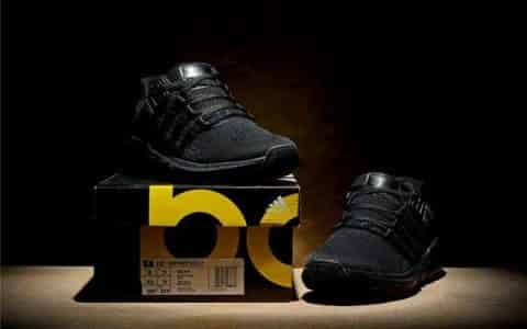 adidas爆米花真假对比