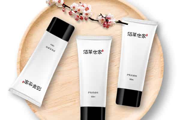 油性痘肌用什么洗面奶