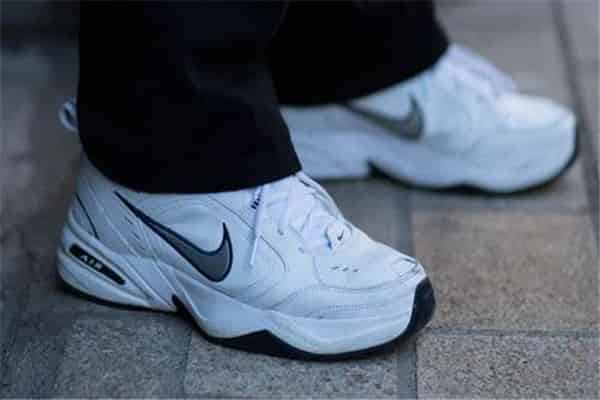 nike monarch怎么辨别真假