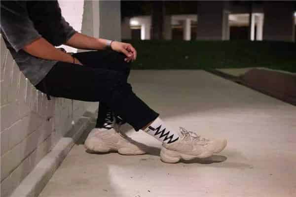 yeezy500尺码偏大还是偏小