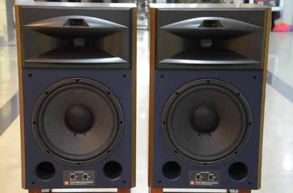jbl220是HiFi级吗