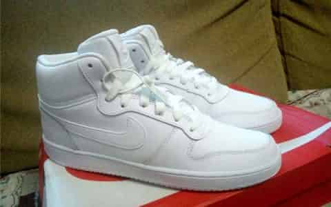 nike ebernon是什么鞋子