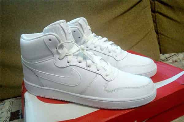 nike ebernon是什么鞋子