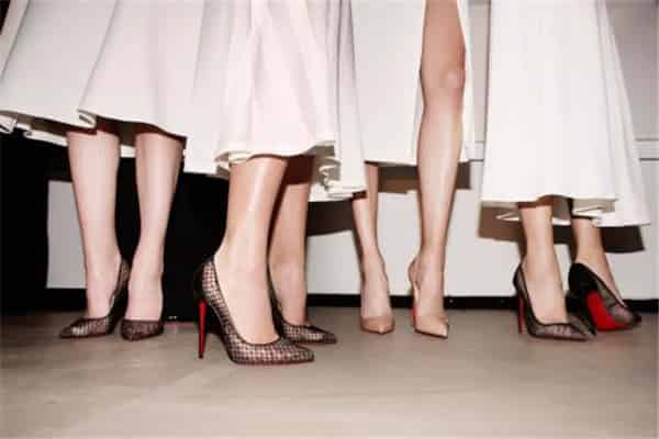 christian louboutin哪个集团