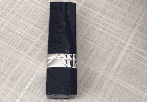 迪奥唇膏和口红的区别