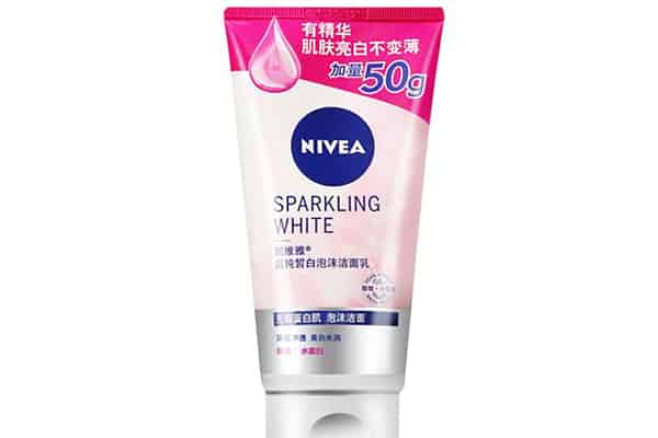 丁家宜洗面奶和妮维雅洗面奶哪个好?
