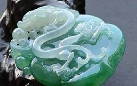 翡翠手镯怎么鉴定  鉴定翡翠的方法有哪些