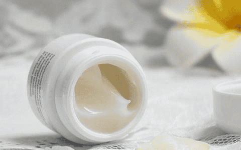 海蓝之谜精华面霜和乳霜的区别