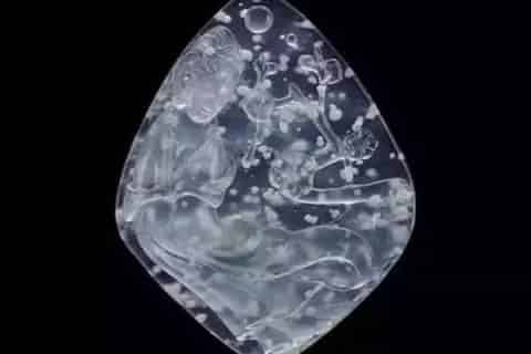 木那雪花棉翡翠属于吗,木那雪花棉翡翠有价值吗?