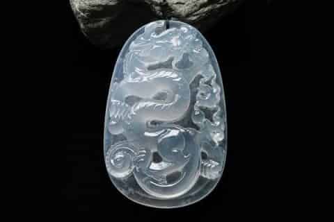 翡翠手镯怎么挑  什么样的翡翠受好翡翠
