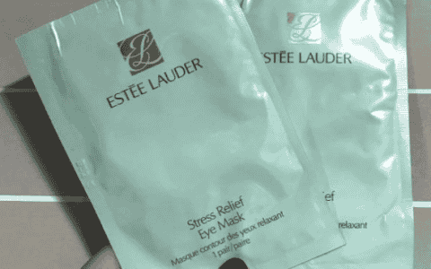 雅诗兰黛舒缓眼膜使用方法