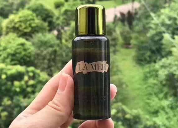 海蓝之谜精粹液可以当水用吗