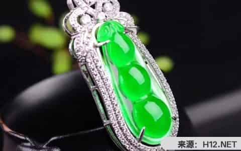 冰糯种飘绿翡翠值钱吗,  绿色冰糯种翡翠值钱吗?