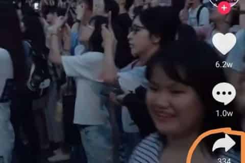 如何将抖音里面喜欢的短视频下载到手机里观看？